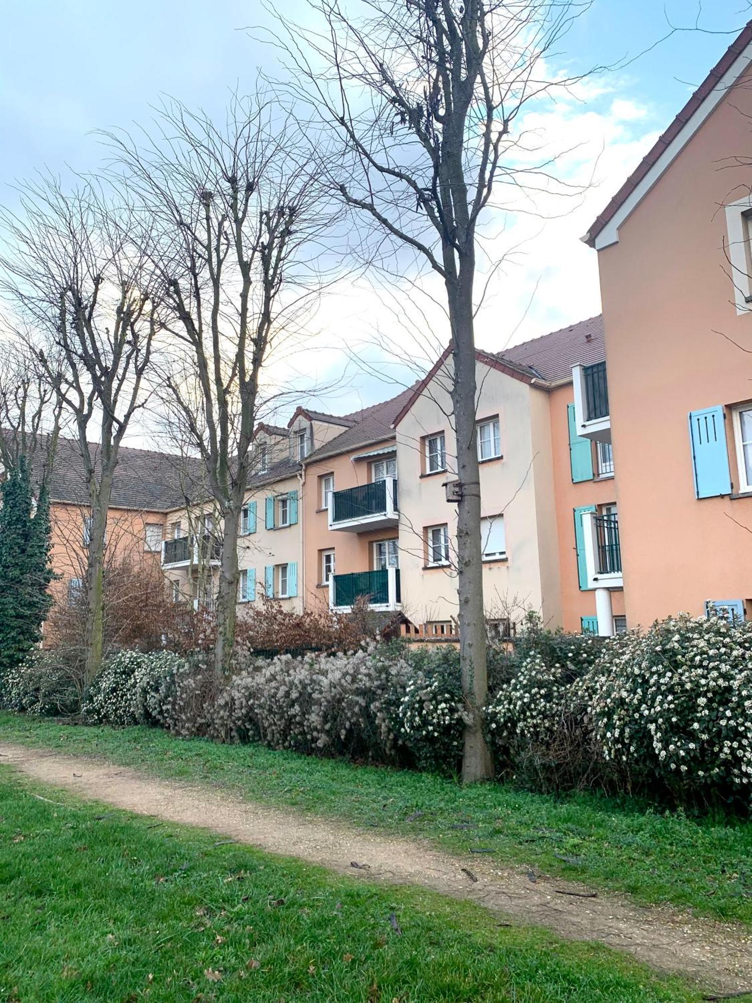 Grand F3 - Emplacement D'or Proche Paris Et Versailles * Plaisir
